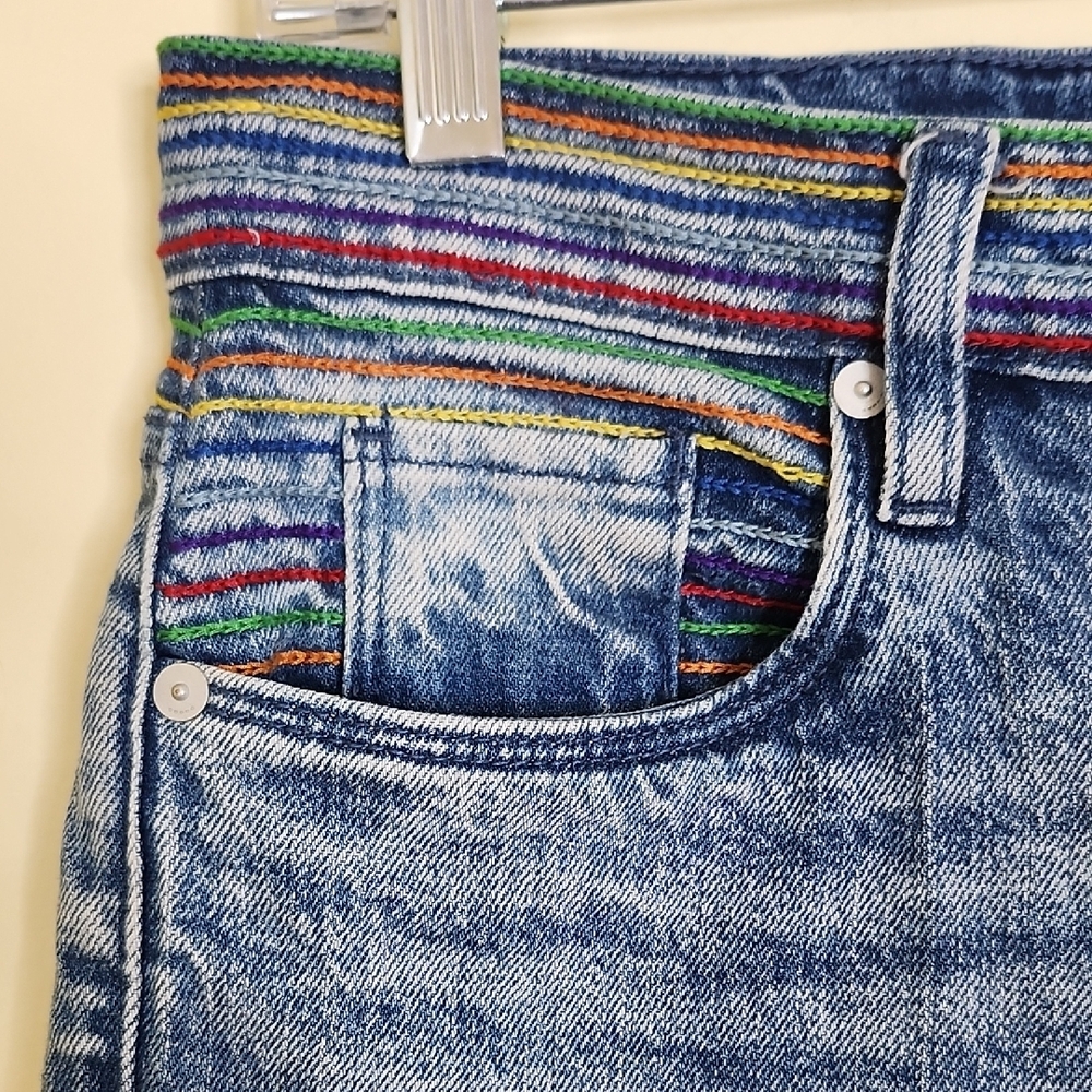 Blank NYC Button Fly Flare Rainbow Embroider Jeans - Picture 3 of 16